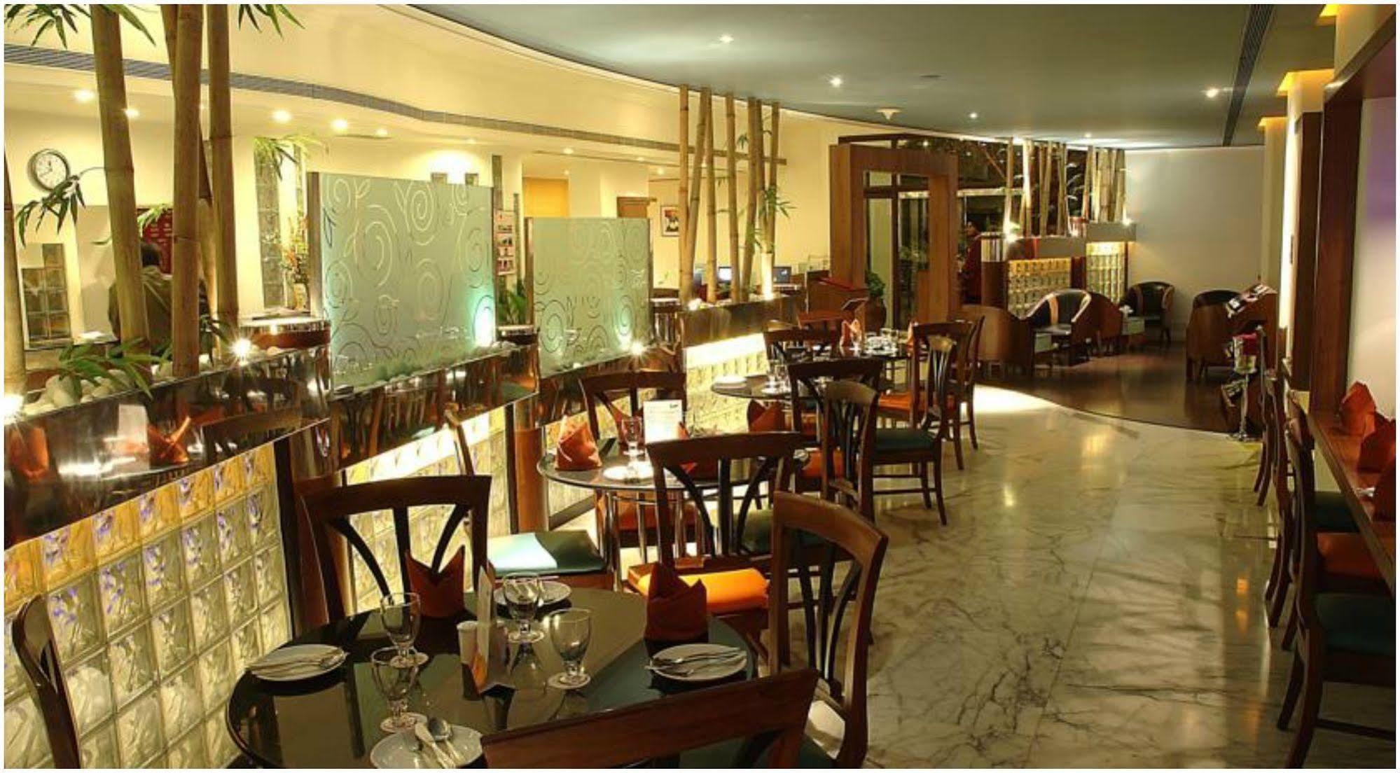 Ramee Guestline Hotel Juhu Bombaj Exteriér fotografie
