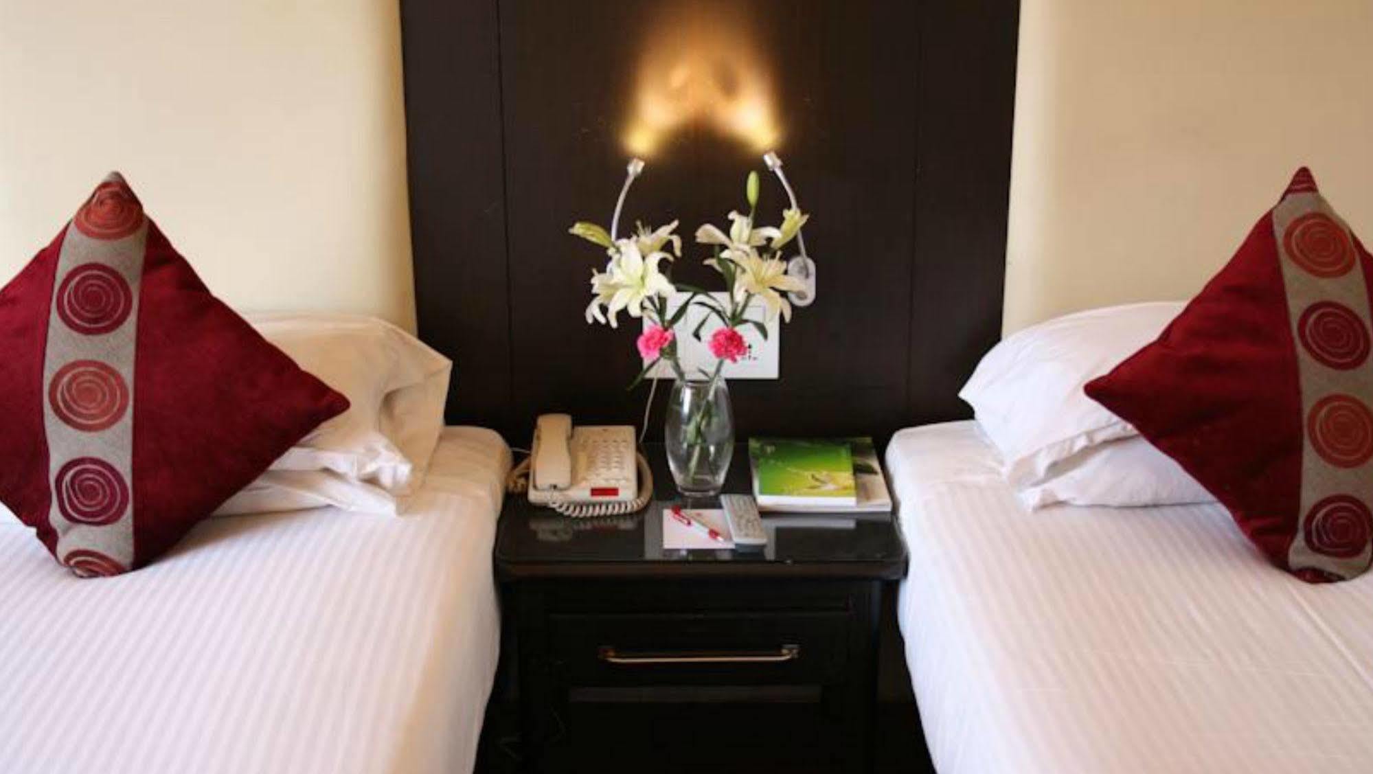 Ramee Guestline Hotel Juhu Bombaj Exteriér fotografie