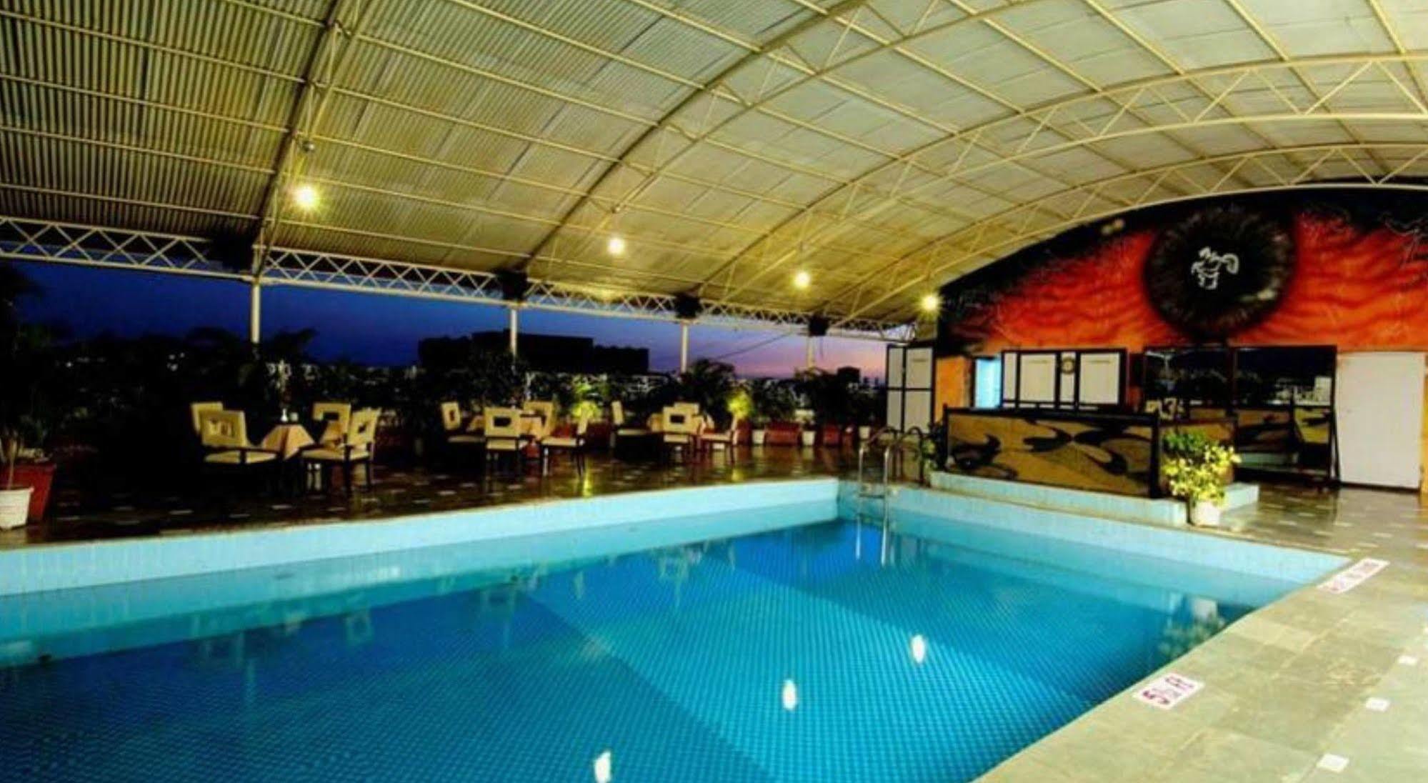 Ramee Guestline Hotel Juhu Bombaj Exteriér fotografie